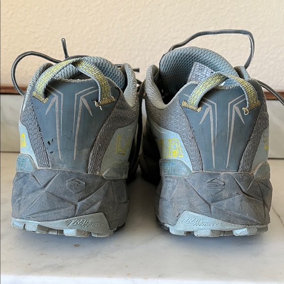 La Sportivan Akyra Woman GTX Trail Running Shoes Sz 10 EU 42 - Picture 8 of 9